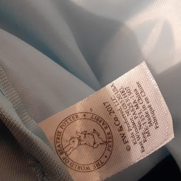 Euc! Unisex, The World of Beatrix Potter, Peter cotton tail book bag - Picture 3 of 6